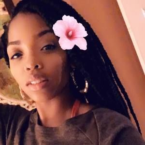 Meet your Posher, Marcea